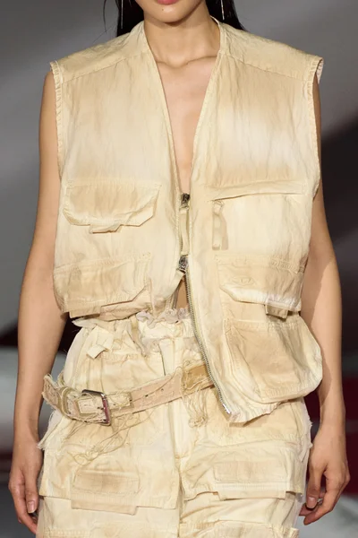 Look 33